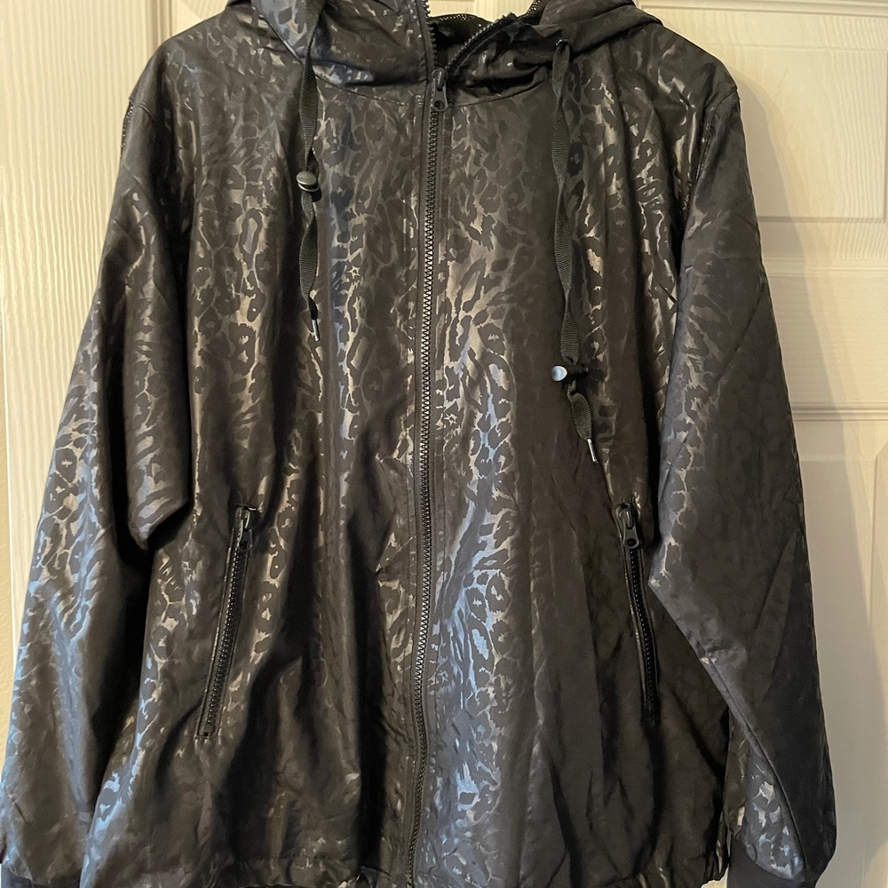 Zyia embossed leopard jacket.  Perfect condition!